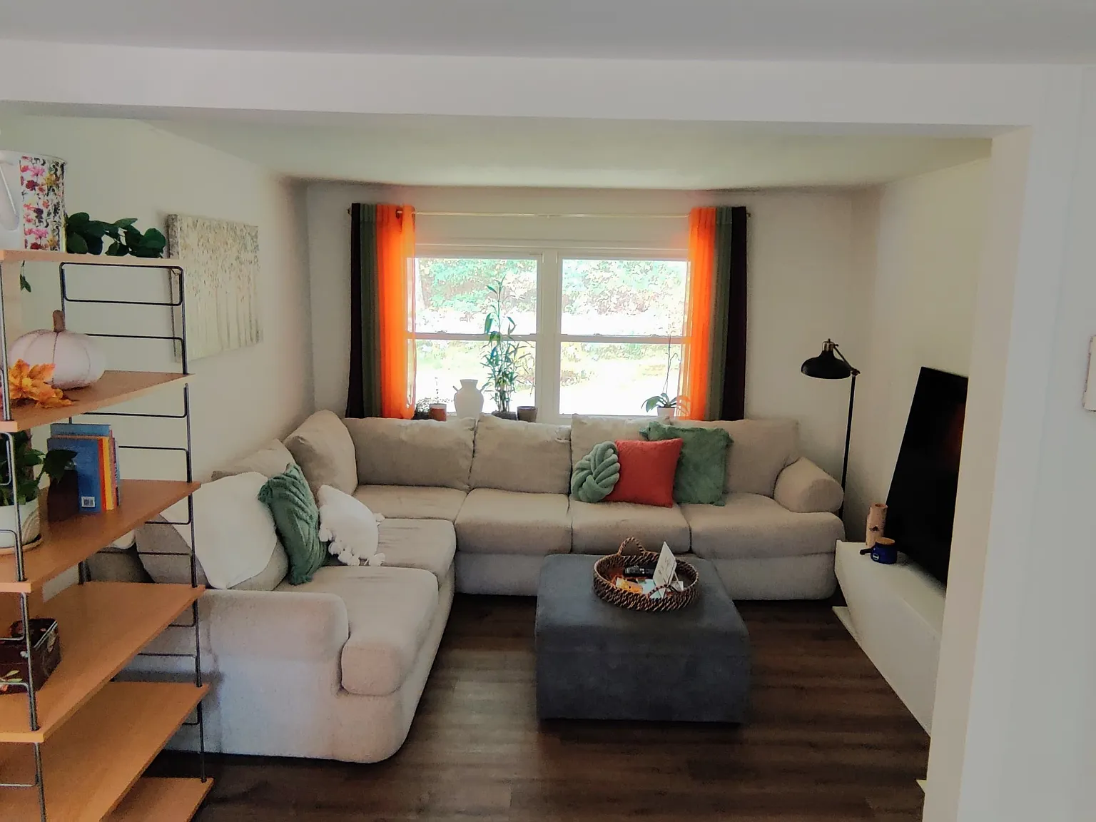 3 bed, 1156 sqft, $4,000 — Photo 4