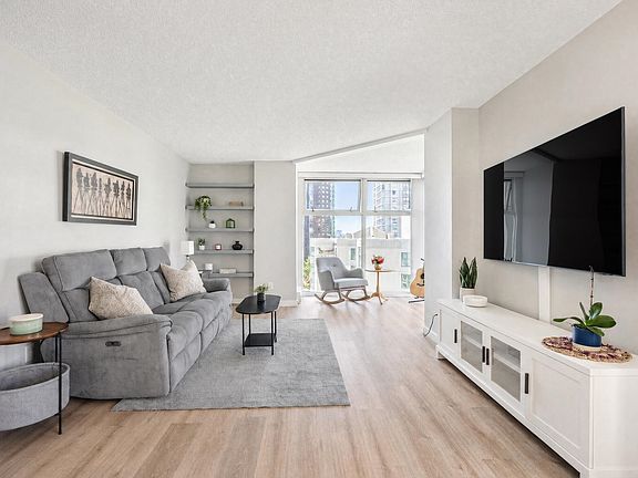 4th image of 1331 Homer St #B901