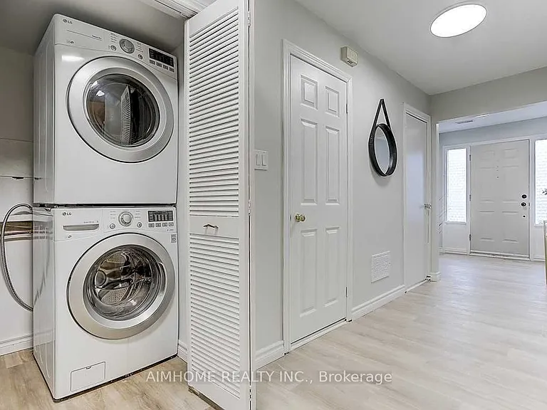 199 Edmonton Dr — Photo 5