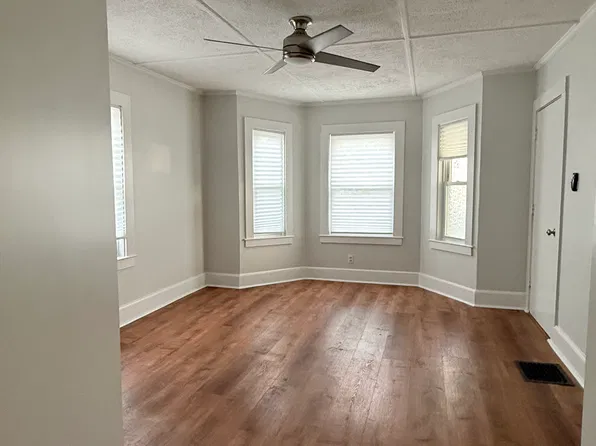 68 Aborn St #1, Peabody, MA 01960