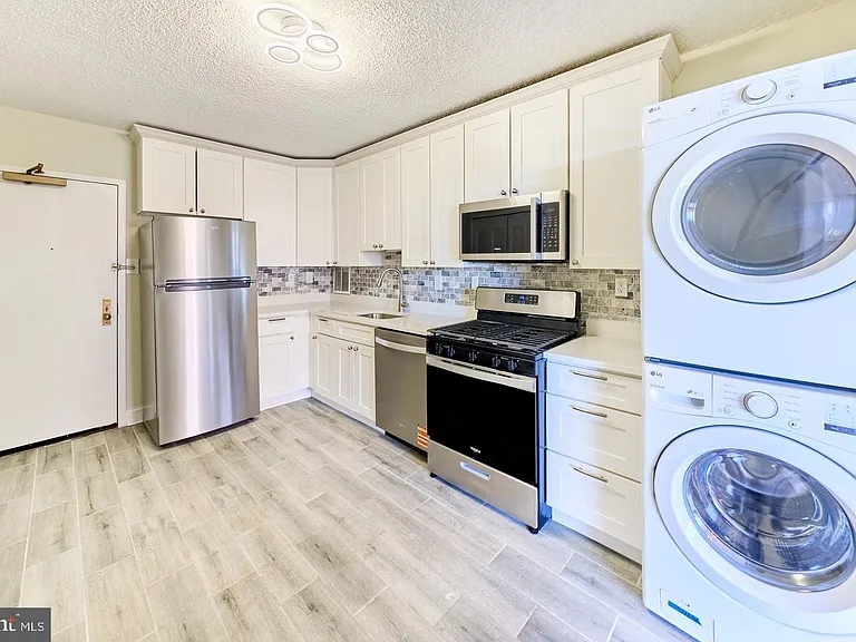 3705 George Mason Dr #2102S — Photo 16