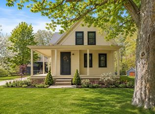 25 Warfield St, Hopedale, MA 01747