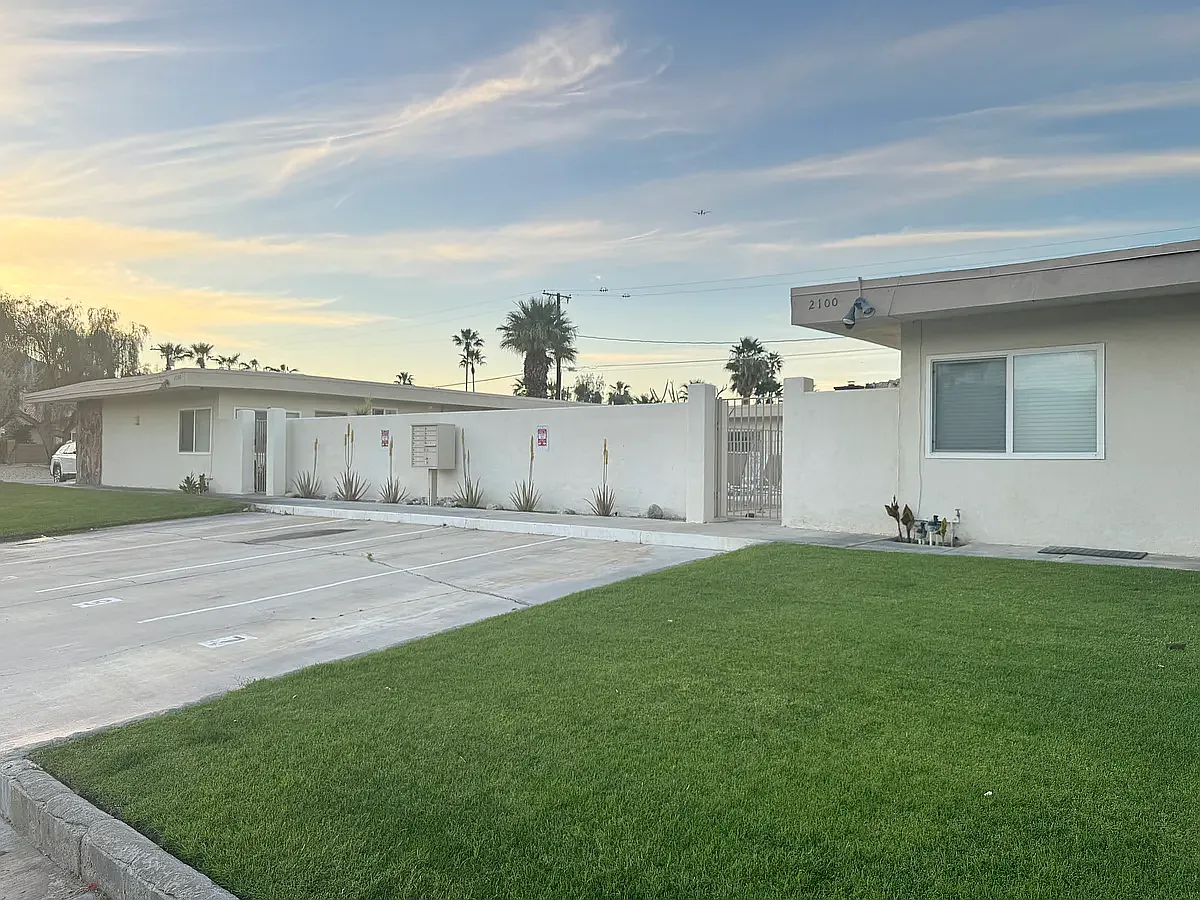 Community - 2100 E Desert Park Ave #1