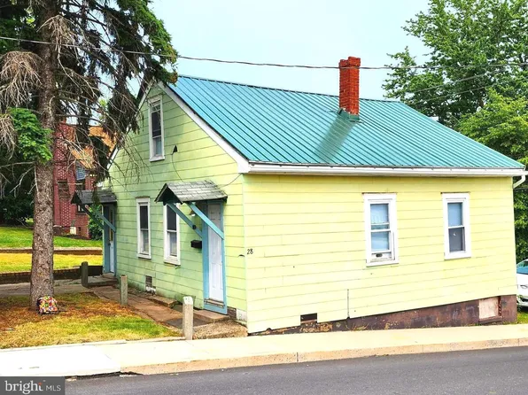 28 W College Ave, Frostburg, MD 21532