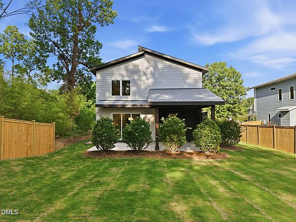 3rd image of 509 Colleton Rd