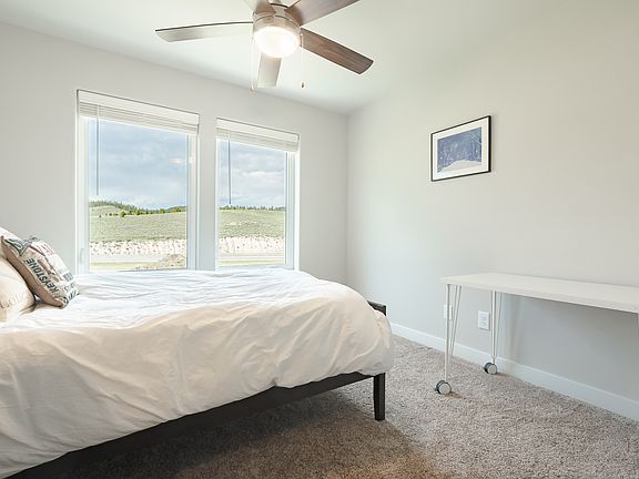 3rd image of 903 James Dr #5142