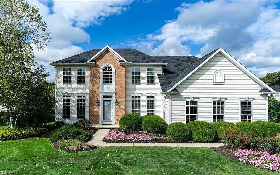 1st image of 4898 Shining Willow Blvd