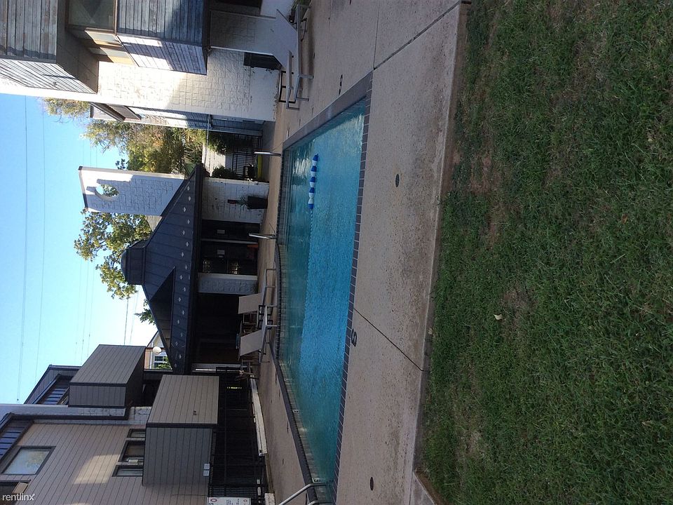 6B59C2E3-240A-4DF9-9A3C-58BEB0566E8E