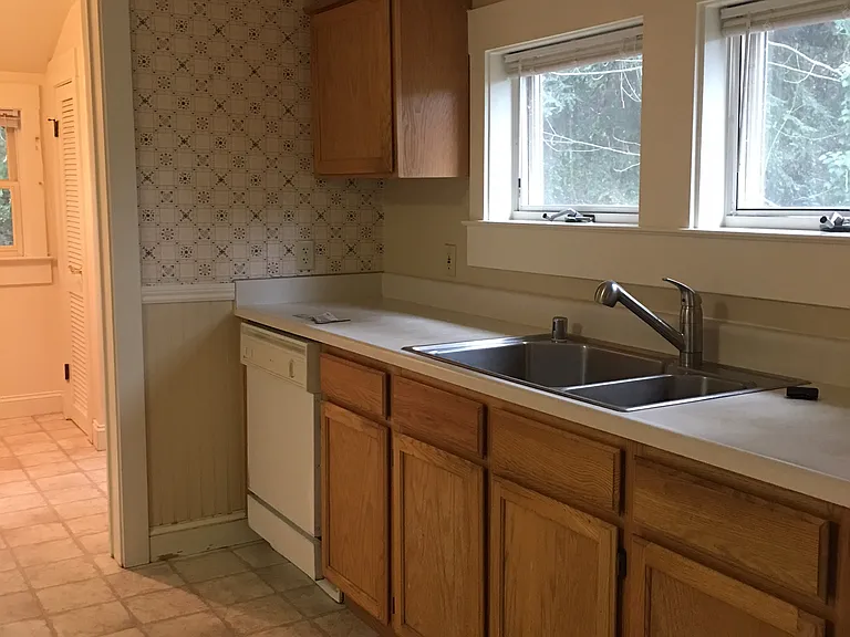 228 B St — Photo 18