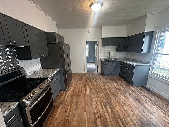 5th image of 414 S 22nd St