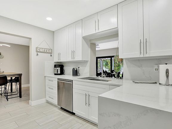 2nd image of 1035 NW 5th Ave