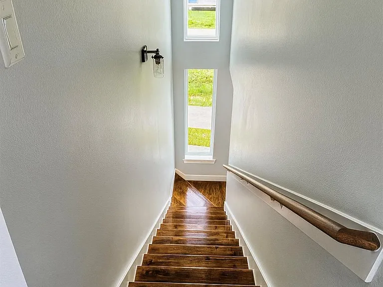 8132 Penrod St — Photo 13