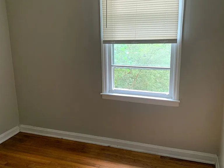 1924 Taylor Ave — Photo 12