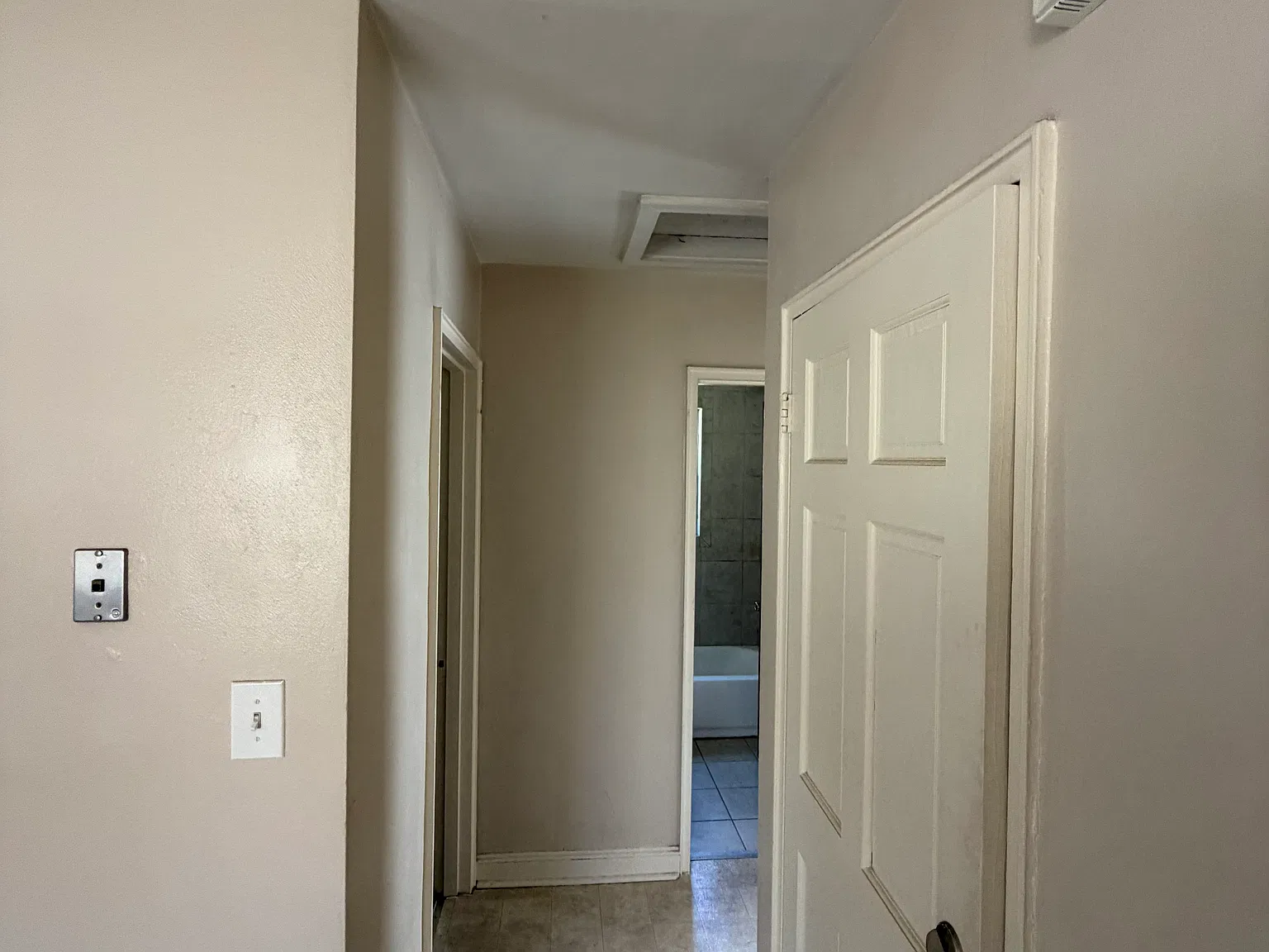 2 bed, 700 sqft, $995 — Photo 3