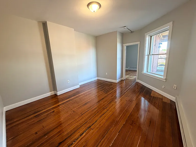 393-399 Main St #206 — Photo 5