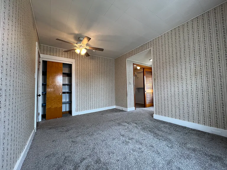 136 Sanders Rd — Photo 18