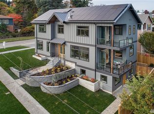 2460 W Lynn St, Seattle, WA 98199