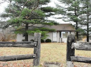 851 Pierce Rd, Chelsea, MI 48118