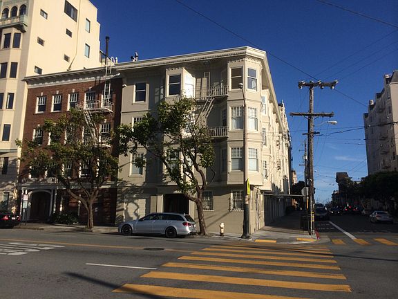 4th image of 2295 Broadway St