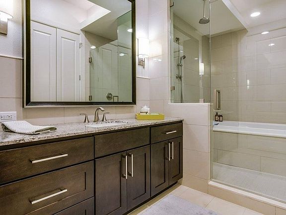 3rd image of 2212 McKinney Ave #1213