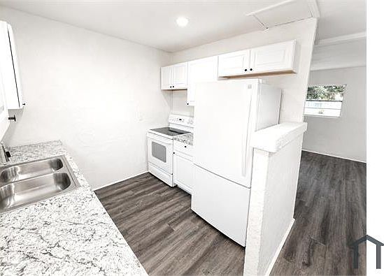 5th image of 521 Showalter Ave