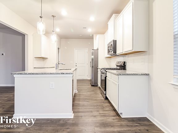4th image of 4 Wild Lily Dr