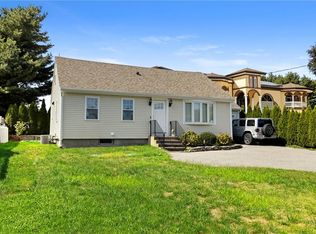 2640 Diamond Hill Rd, Cumberland, RI 02864