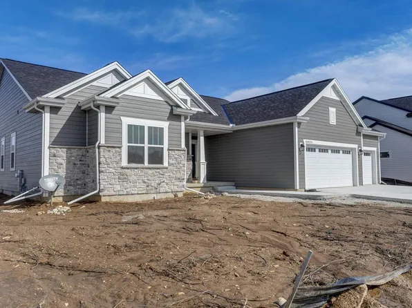 N66W25562 Beaver Creek LANE, Sussex, WI 53089