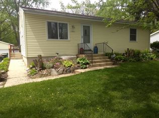 4505 Elmleaf Dr, McHenry, IL 60051