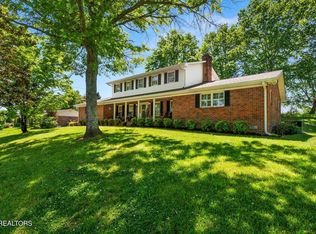 1204 Clearmont Dr, Etowah, TN 37331