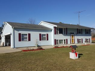 5898 Norvell Rd, Grass Lake, MI 49240