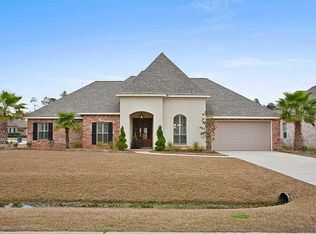 176 Grand Maison Blvd, Mandeville, LA 70471