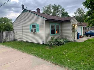 215 Hitchcock St, Baraboo, WI 53913
