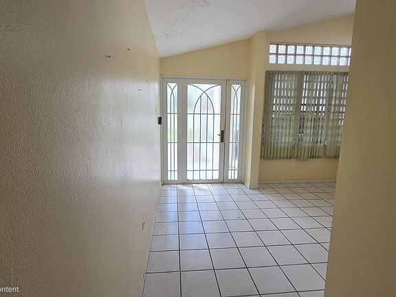 3rd image of 799 Alonso St