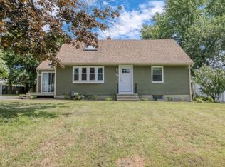 93 Meadowlark Ln, Springfield, MA 01119