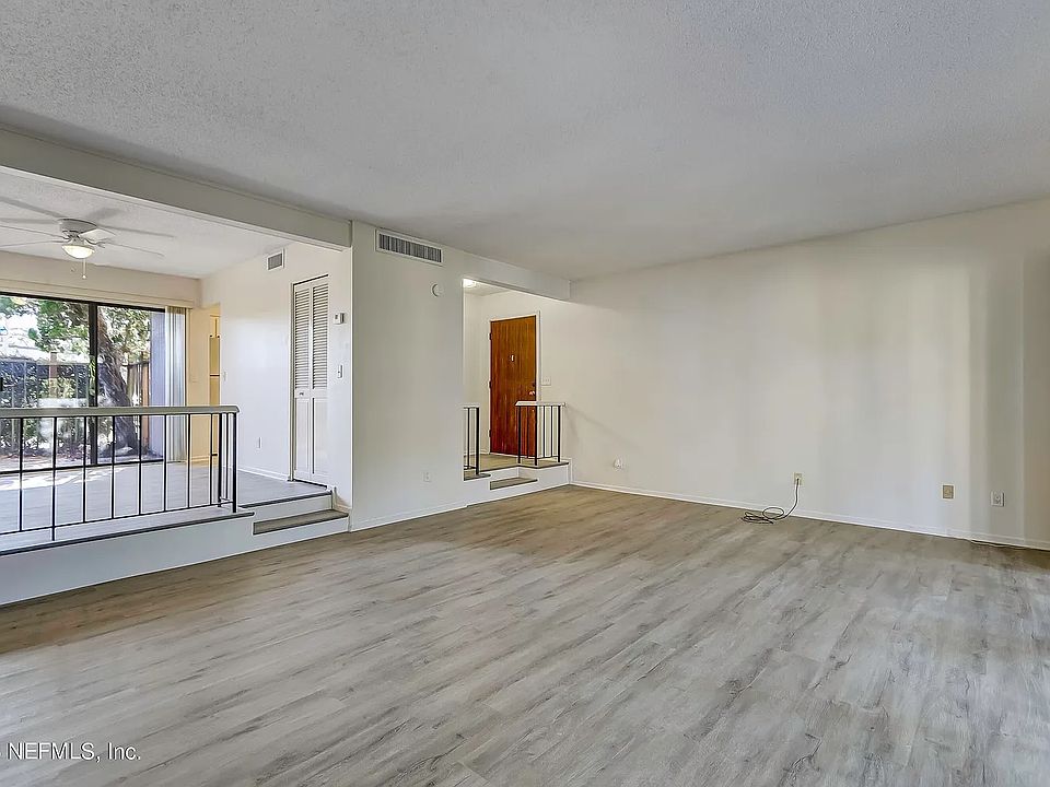 1st image of 7651 Las Palmas Way