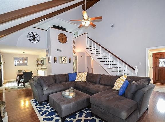 5th image of 4012 Lake Trail Dr