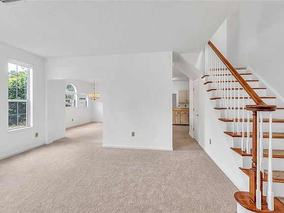 4th image of 1308 Stillwater Court