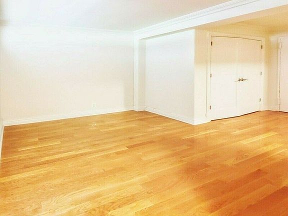3rd image of 401 W 56th St APT 1K