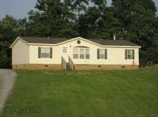 1164 Robert C Kellam Rd, Pinnacle, NC 27043