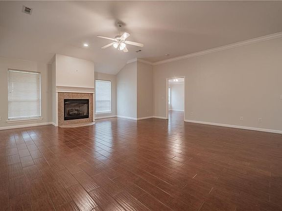 5th image of 119 Jenee Dr
