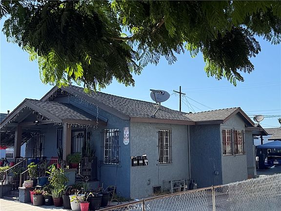 3rd image of 2305 Walter St