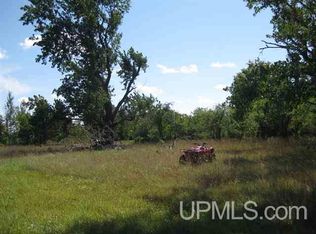 Red Barn Rd, Houghton, MI 49931