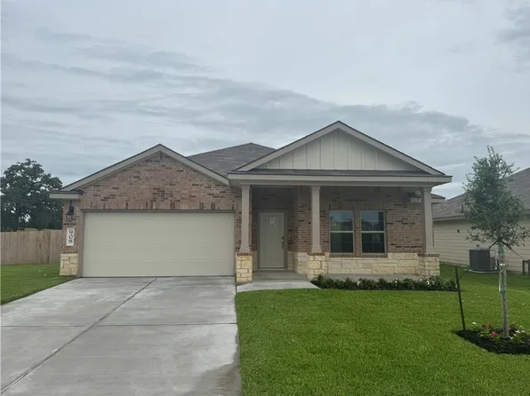 908 Legrand St, Brenham, TX 77833