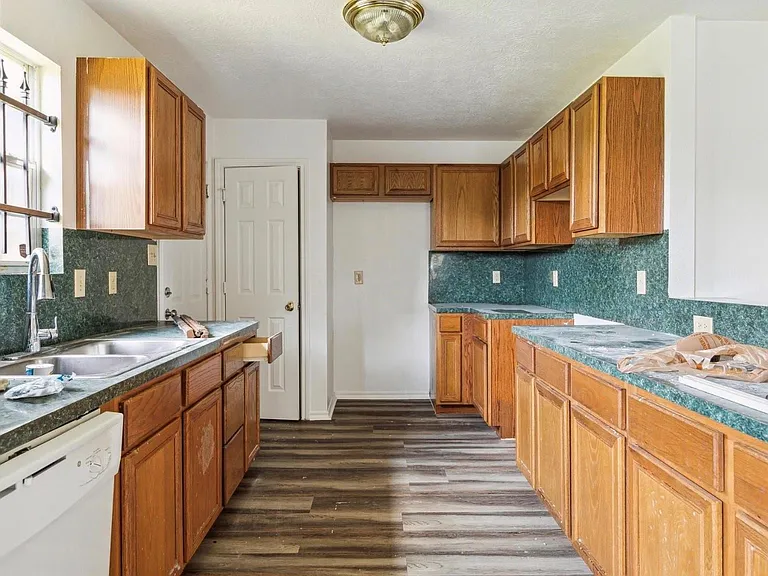 3229 Persimmon St #A — Photo 3