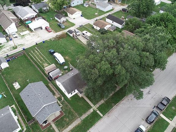 5th image of 2300 N Delphos St