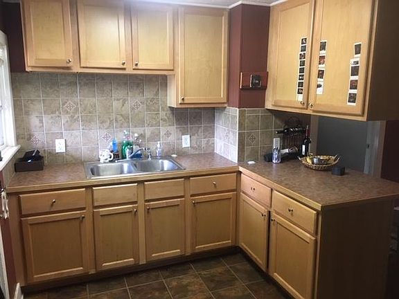 4th image of 1556 Broadway Ave NW #2