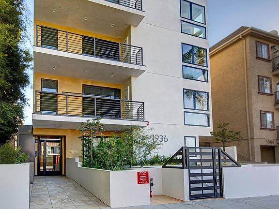 2nd image of 1936 Selby Ave APT 102