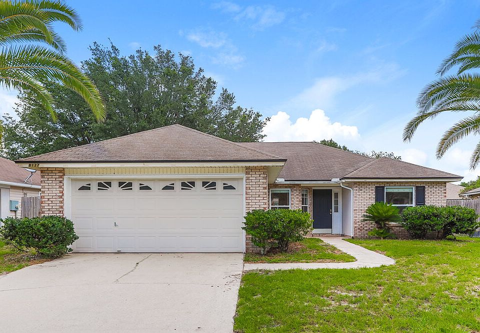 1st image of 8137 Leafcrest Dr