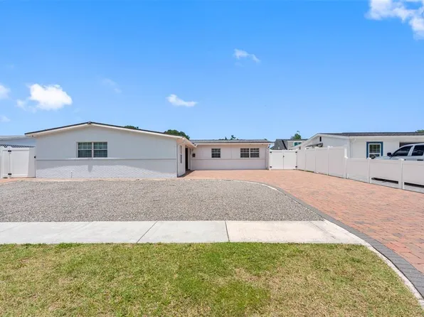 6033 Ambassador Dr, Tampa, FL 33615